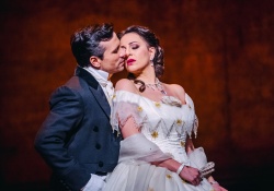 filmdepot-RBO-25_26_-La-traviata_st_1_jpg_sd-high_ROH-Photo-BY-TRISTRAM-KENTON.jpg